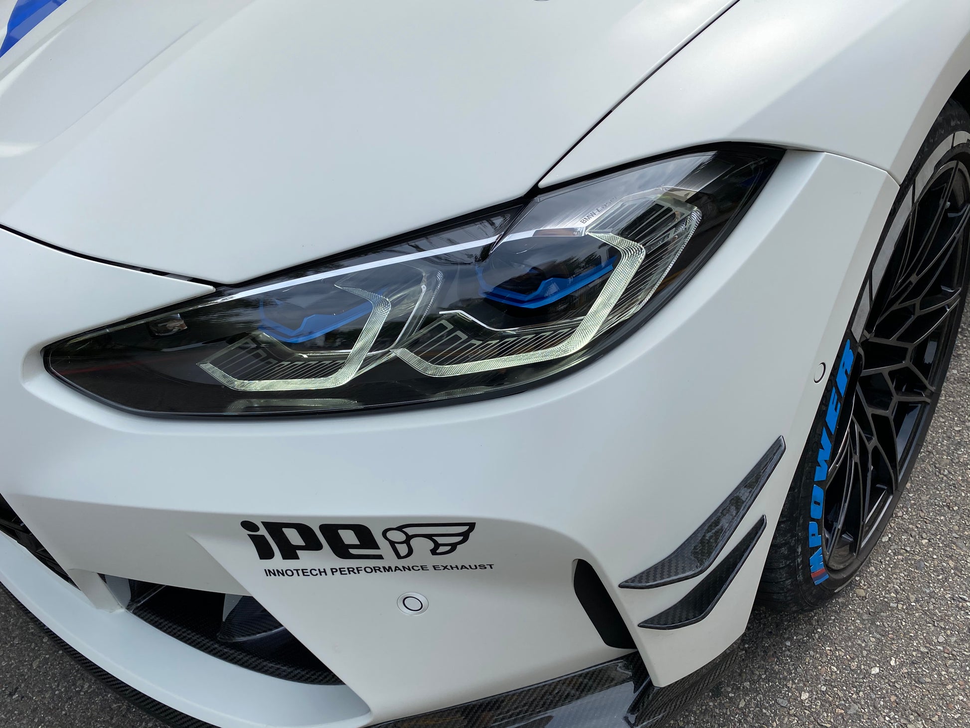 BMW M3/M4 G80/G81/G82/G83 MP STYLE DRY CARBON FIBER FRONT WIND KNIVES-DARKTRACE DESIGN-DARKTRACE DESIGN