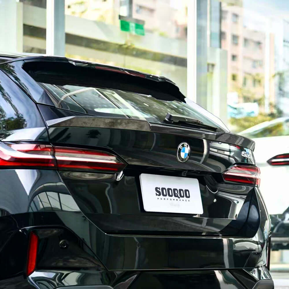 BMW M5 G90/G99 DTD V2 STÍLUSÚ SZÁRAZ KARBON HÁTSÓ LÖKHÁRÍTÓ