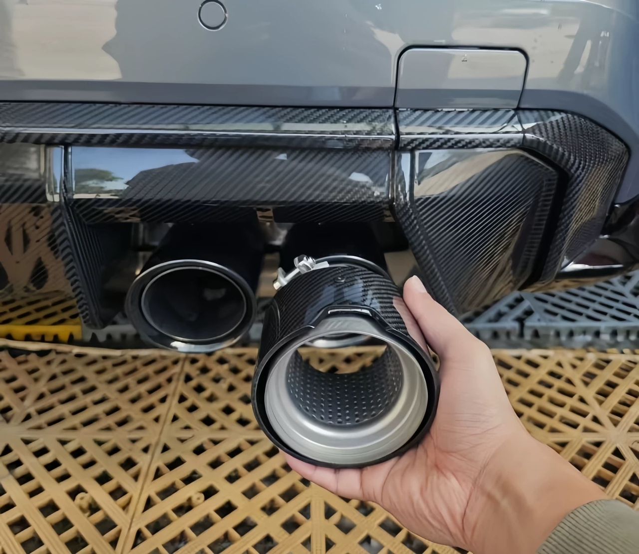 BMW M2/M3/M4 G80/G81/G82/G83/G87 DRY CARBON FIBER EXHAUST TIPS