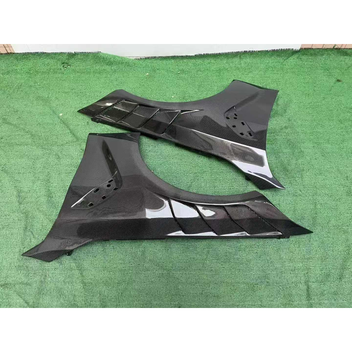 bmw-m3-g80-g81-g82-g83-dtd-v1-style-dry-carbon-fiber-fenders-3