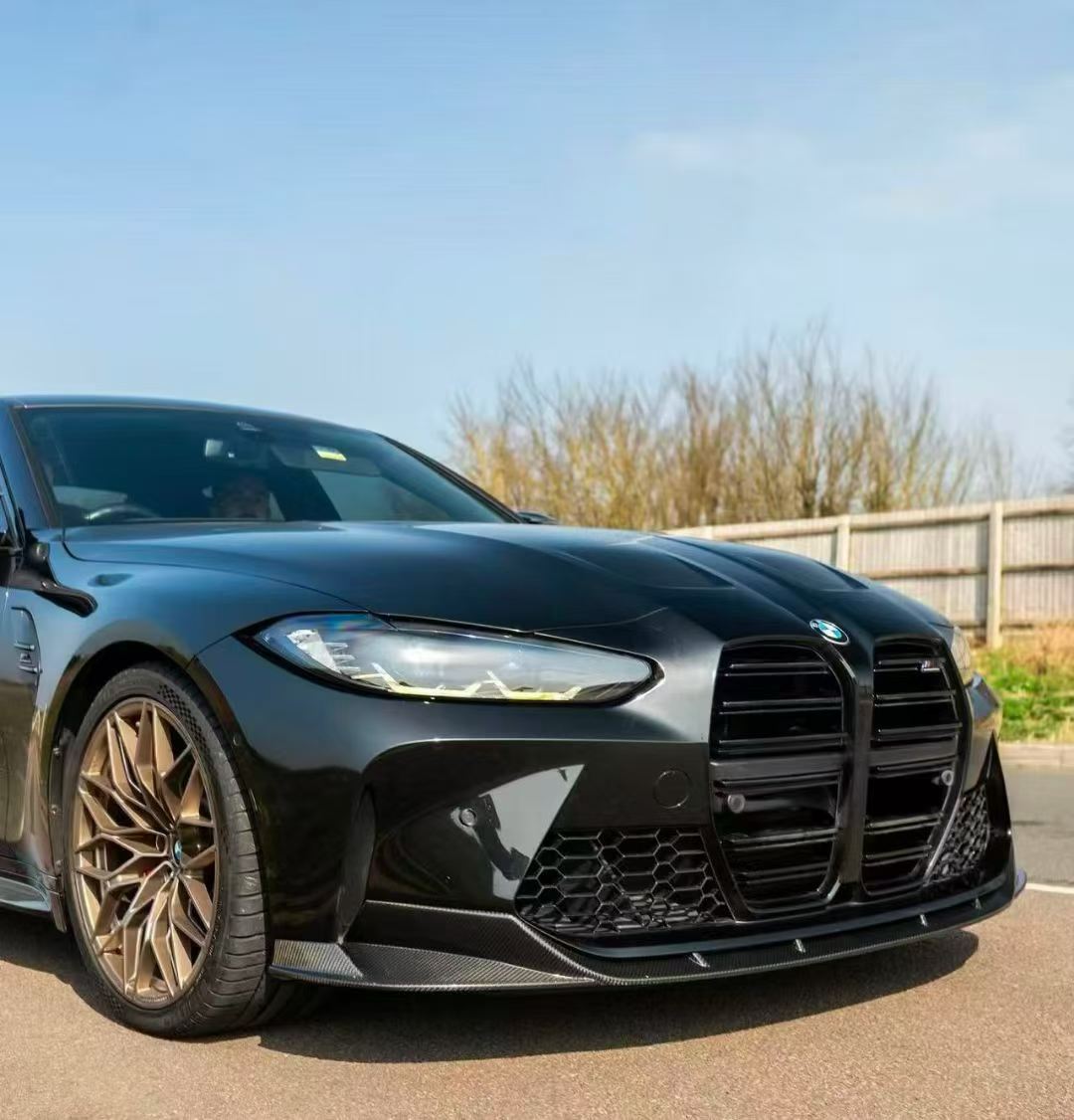 BMW M3/M4 G80/G81/G82/G83 CS STÍLUSÚ SZÁRAZ KARBON ELSŐ AJTÓ