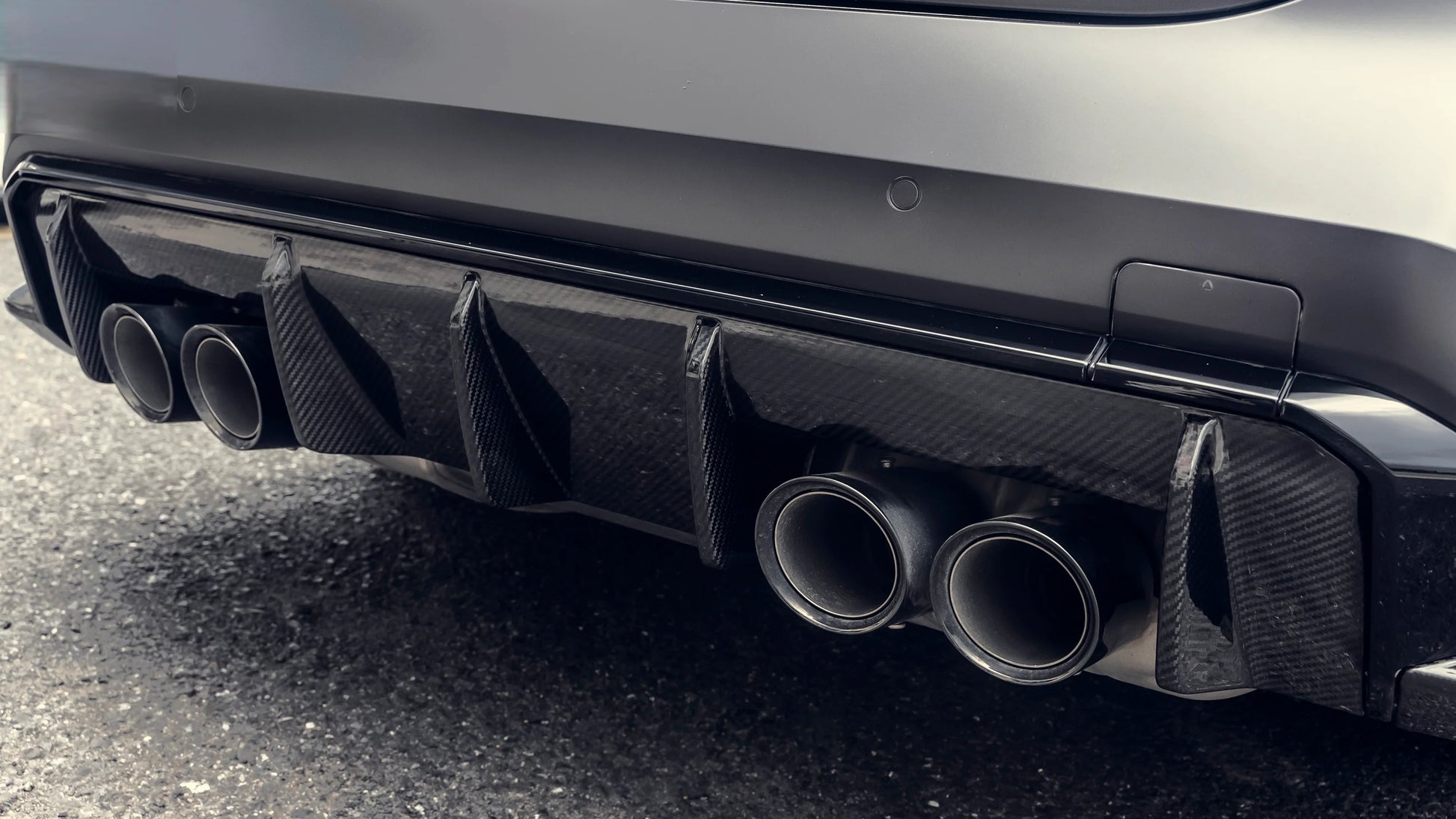 bmw-m3-m4-g80-g81-g82-g83-oem-style-dry-carbon-fiber-rear-diffuser-darktrace