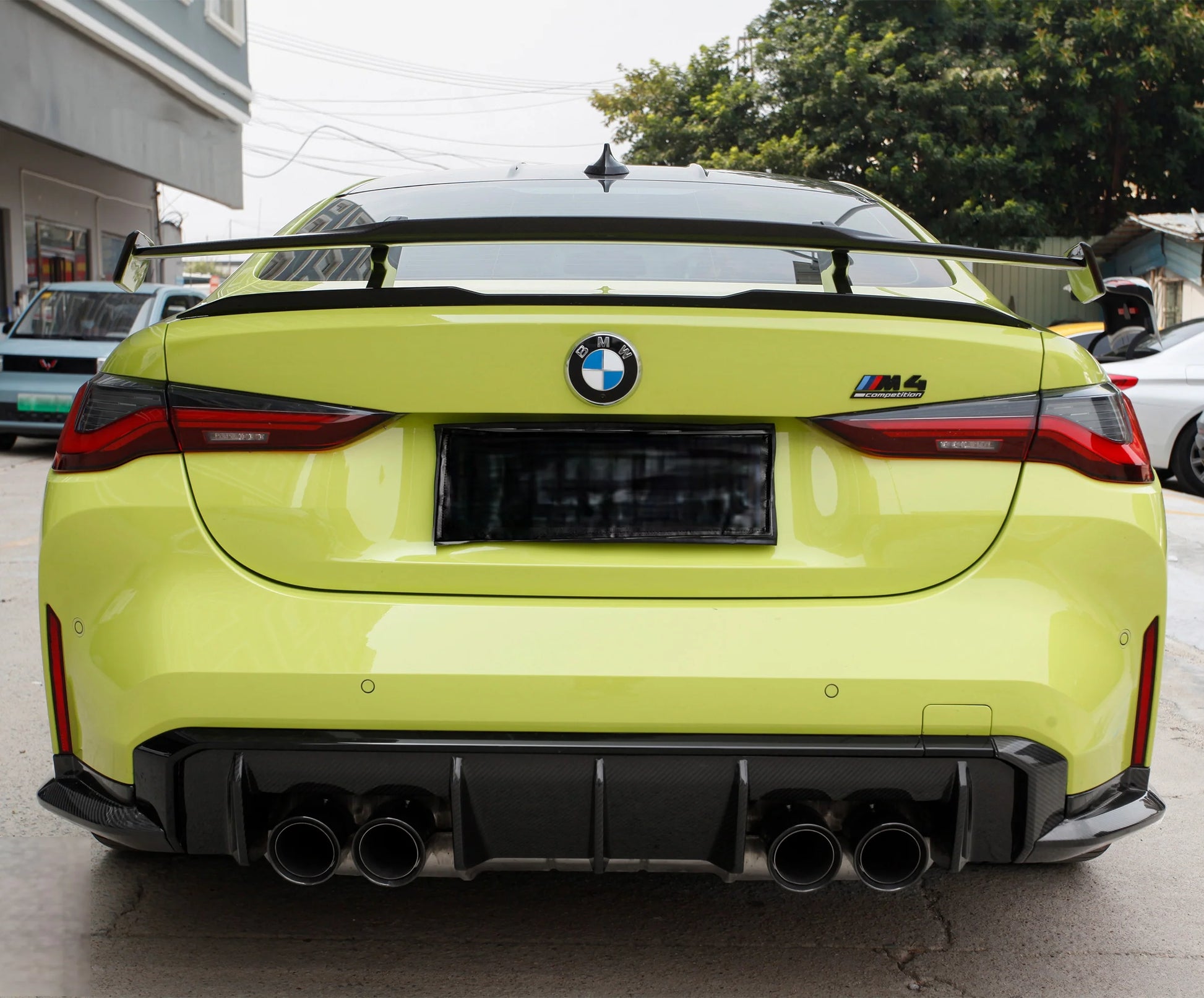 bmw-m3-m4-g80-g81-g82-g83-oem-style-dry-carbon-fiber-rear-diffuser