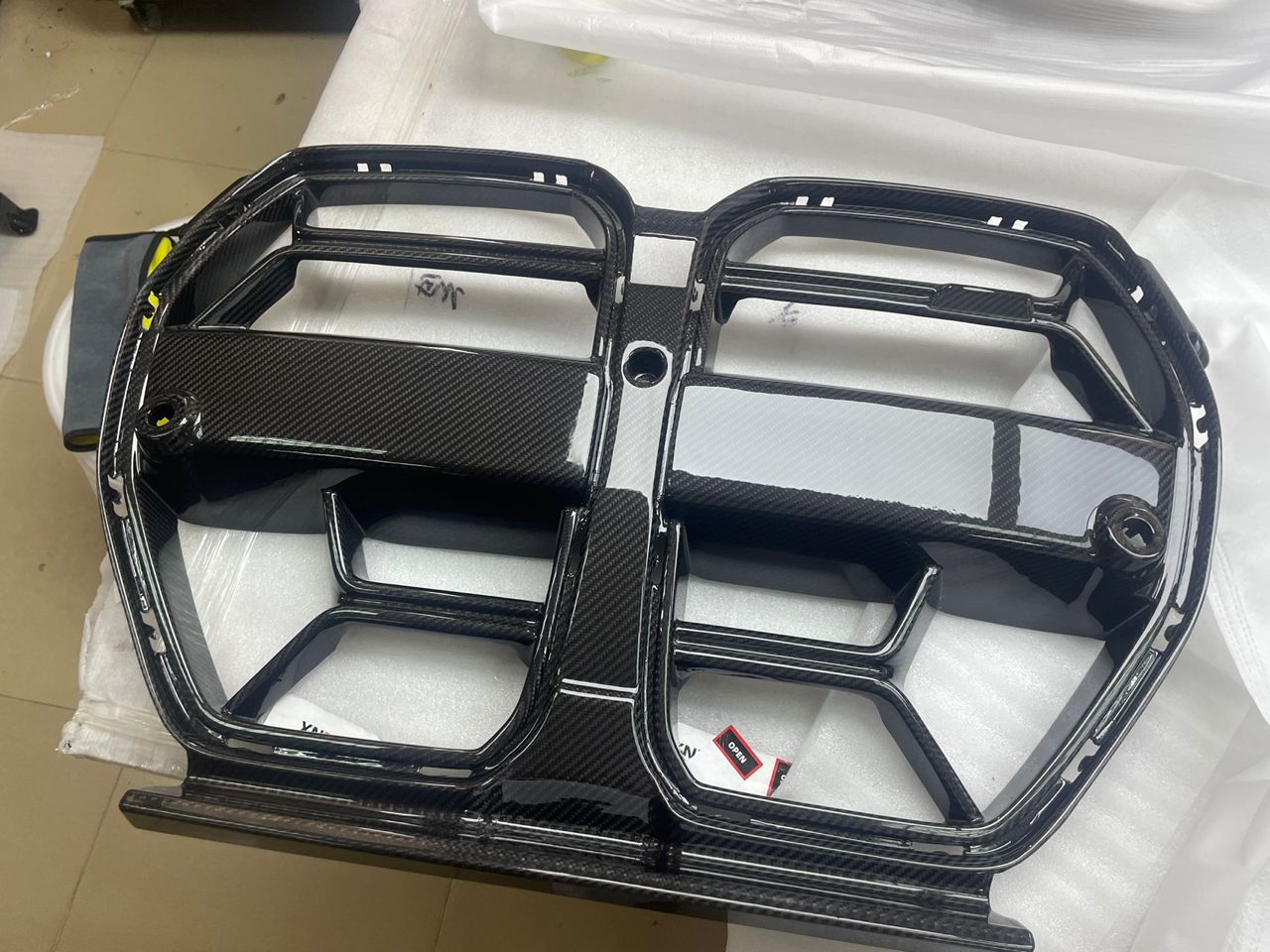 BMW M3/M4 G80/G81/G82/G83 CSL V2 STYLE DRY CARBON FIBER FRONT GRILL-DARKTRACE DESIGN-DARKTRACE DESIGN