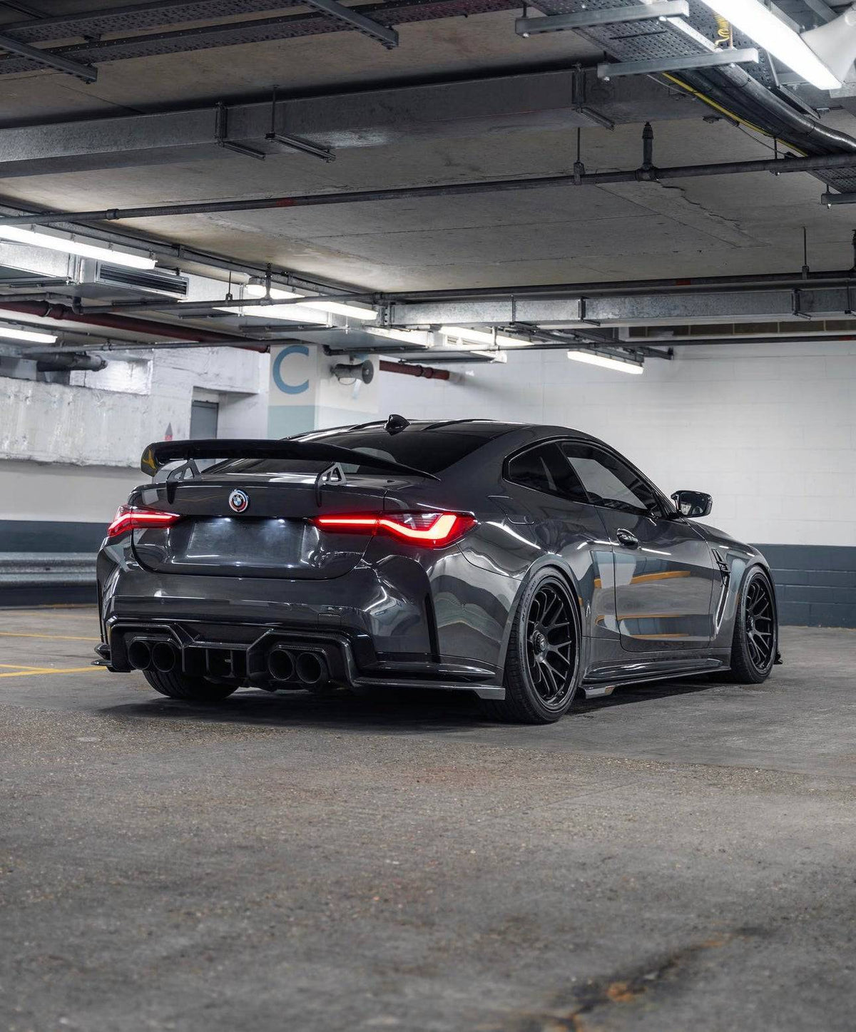 bmw-m4-g82-ad-swan-neck-style-dry-carbon-fiber-rear-wing-3