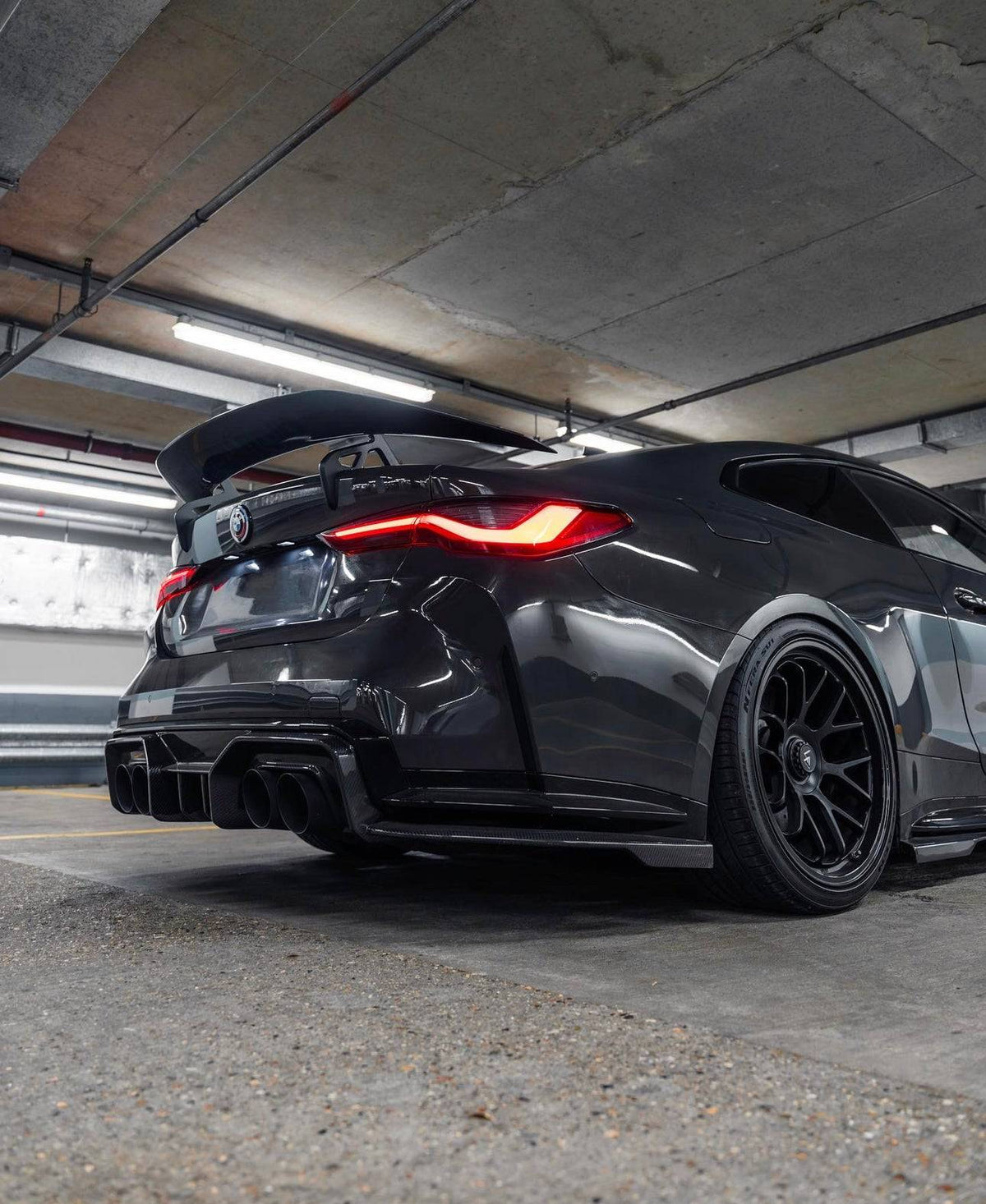 bmw-m4-g82-ad-swan-neck-style-dry-carbon-fiber-rear-wing-4