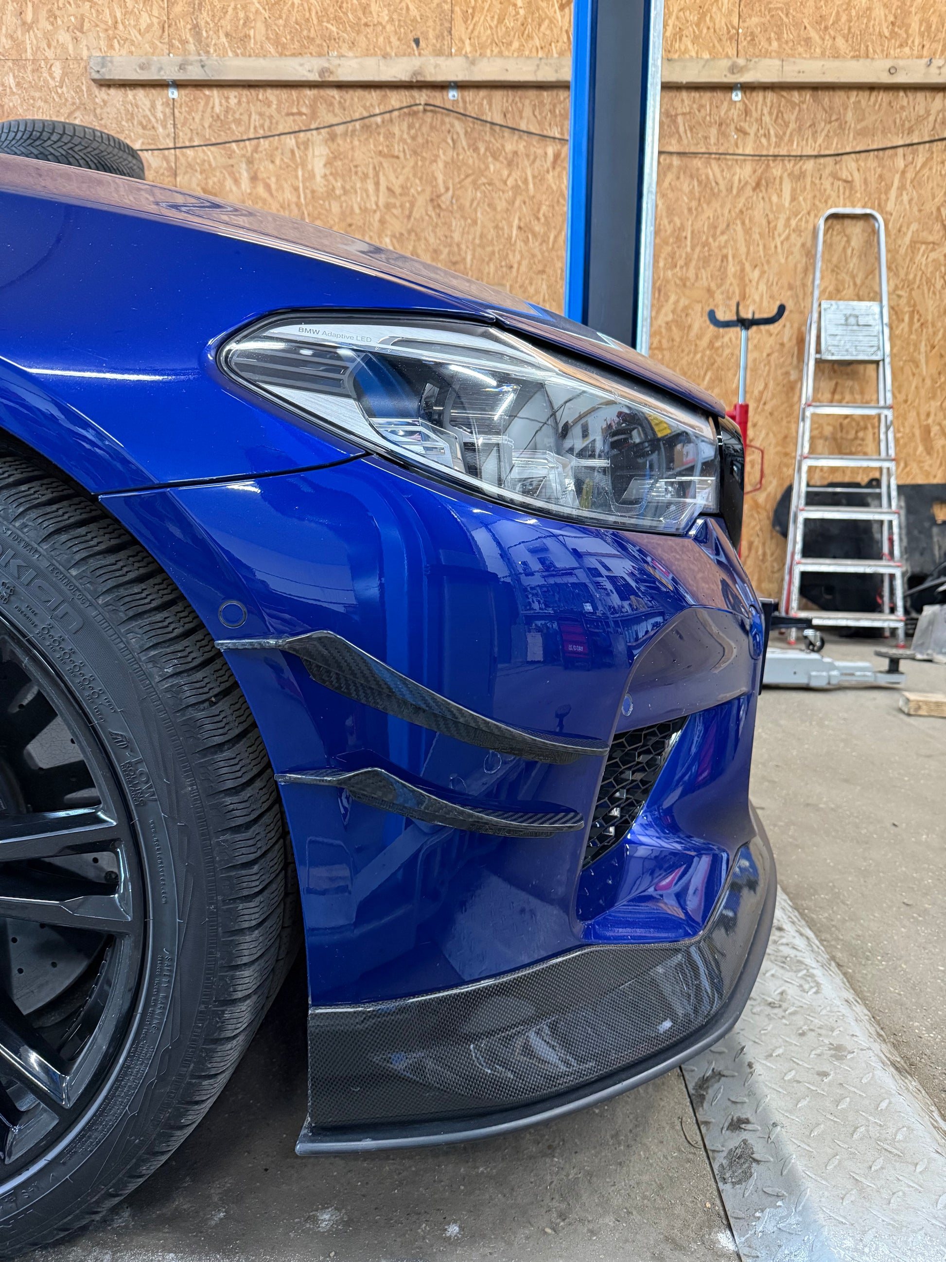 bmw-m5-f90-dry-carbon-fiber-front-wind-knives-darktrace-design-6