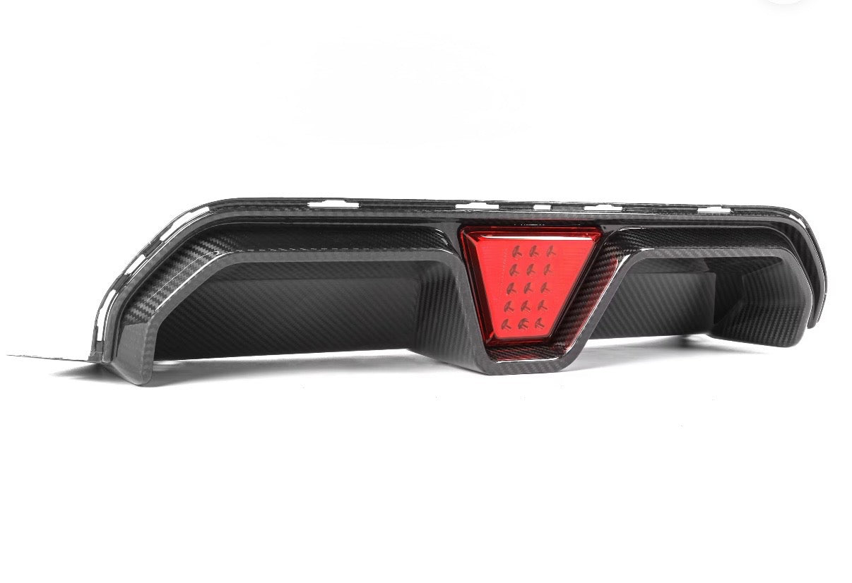 bmw-m5-f90-dry-carbon-fiber-rear-diffuser-with-brake-light4