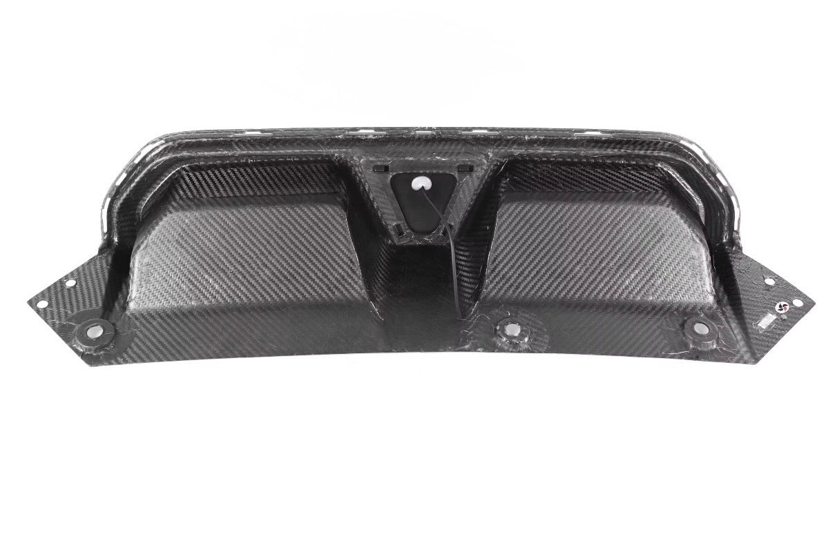 bmw-m5-f90-dry-carbon-fiber-rear-diffuser-with-brake-light5