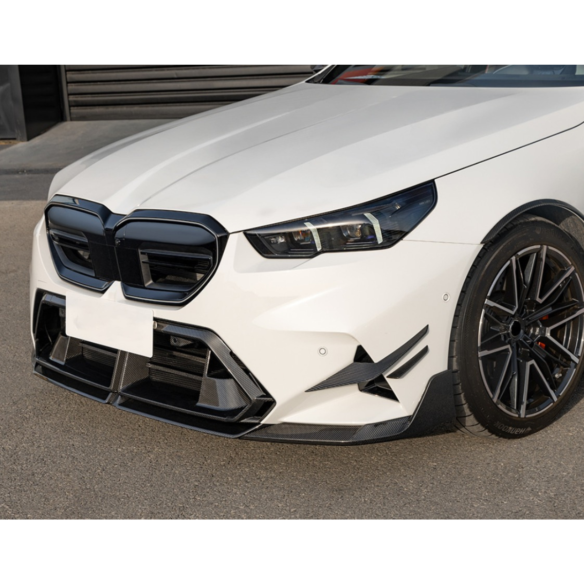 BMW M5 G90/G99 DTD V1 STYLE DRY CARBON FIBER SIDE SKIRTS-DARKTRACE DESIGN-DARKTRACE DESIGN
