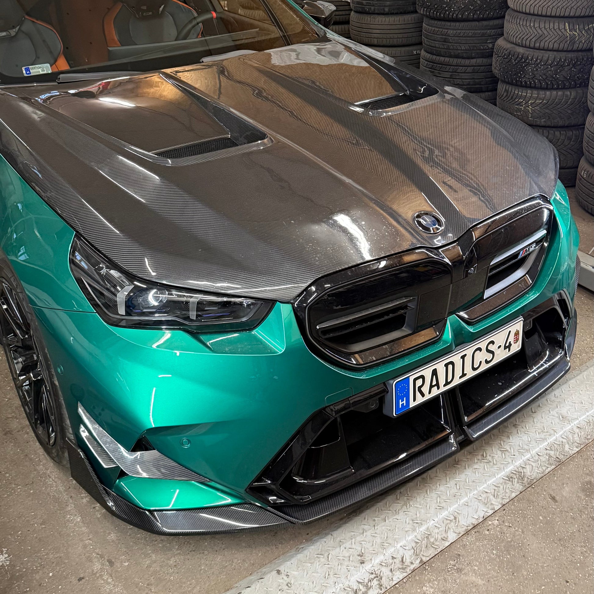 g90-dry-carbon-fiber-hood-6