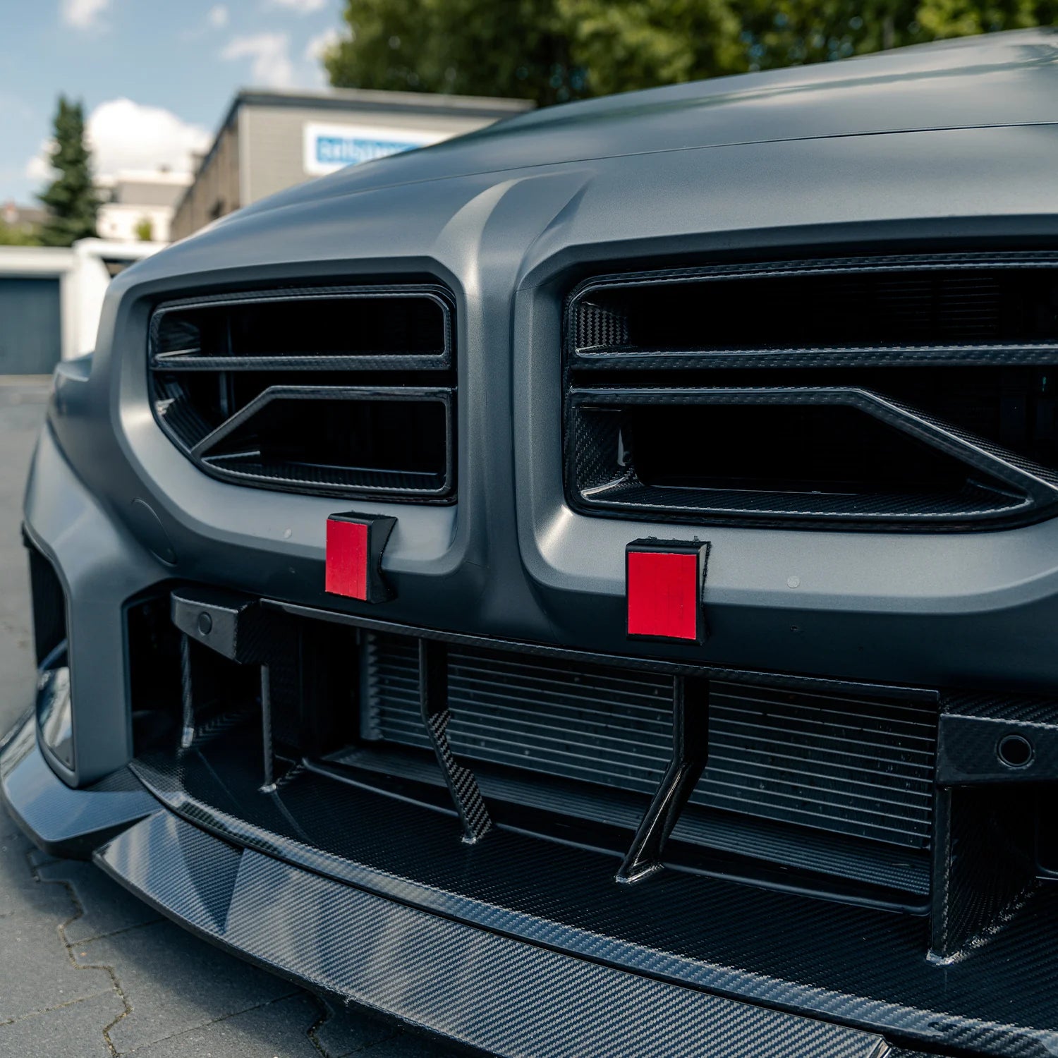 TWISTNFIX V2 FRONT LICENSE PLATE HOLDER (G87 ONLY)