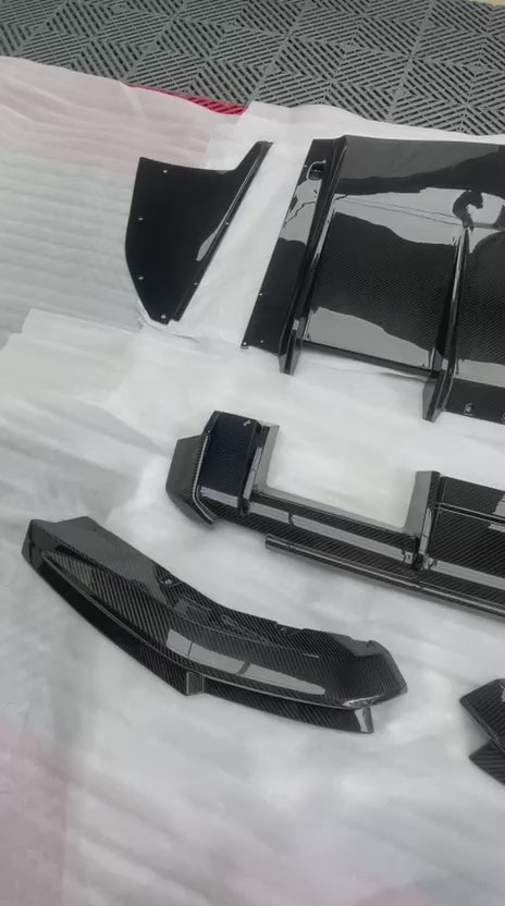 BMW M3/M4 G80/G81/G82/G83 DTD V2 STYLE DRY CARBON FIBER REAR DIFFUSER