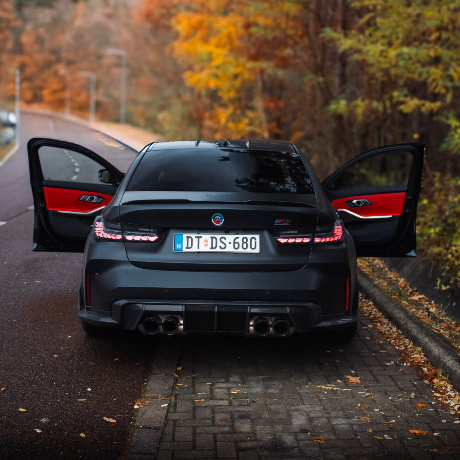 twistnfix-v3-transparent-license-plate-mount-3